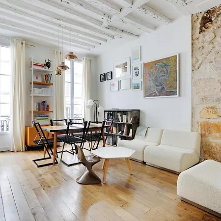 דירה Lovely 2-bedroom In The Heart Of *