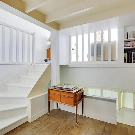 Lovely 2-bedroom In The Heart Of Apartment